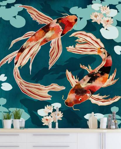 Koi laranja nadando em um lago azul com almofadas de lírio turquesa Koi laranja nadando em um lago azul com almofadas de lírio turquesa