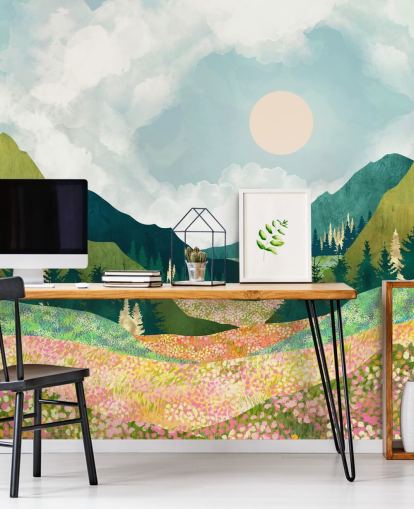 Fargerik våreng og grønne fjell  Fargerik våreng og grønne fjell