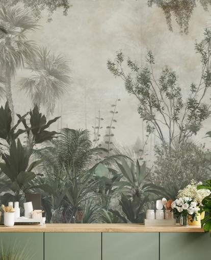 Mørkegrønne tropiske palmer i en jungle med en lys beige himmel tapet Mørkegrønne tropiske palmer i en jungle med en lys beige himmel tapet