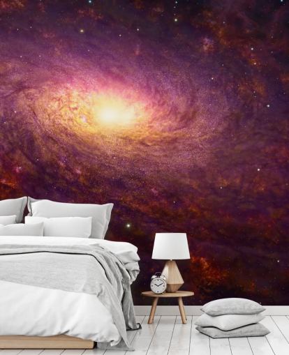 Mørk lilla virvlende galakse med røde virvler og stjerner med en lys sentrum tapet Mørk lilla virvlende galakse med røde virvler og stjerner med en lys sentrum tapet