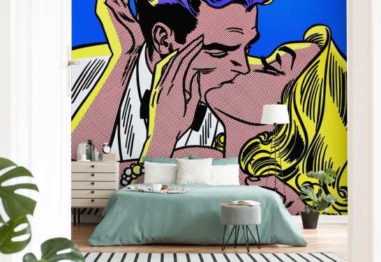 man en vrouw kussen pop-art muurschildering