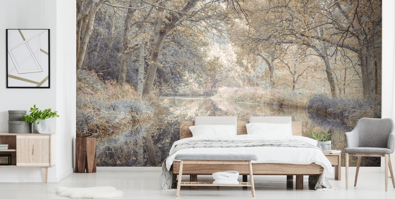 Brauner und grauer Kanal im Winterwald Wandbild von Assaf Frank für Schlafzimmer