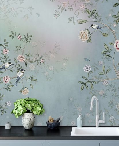 carta da parati murale con giardino di rose blu chiamata Birds Singing in the Rose Garden Blue at Wallsauce per camere da letto, salotti e bagni carta da parati murale con giardino di rose blu chiamata Birds Singing in the Rose Garden Blue at Wallsauce per camere da letto, salotti e bagni