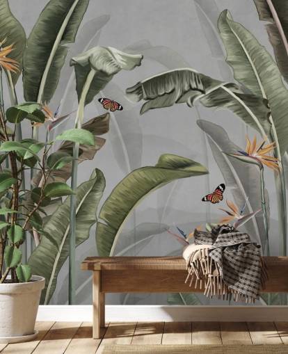 grå og grøn jungle tapet kaldet Palm Trees and Butterflies Grey på Wallsauce grå og grøn jungle tapet kaldet Palm Trees and Butterflies Grey på Wallsauce