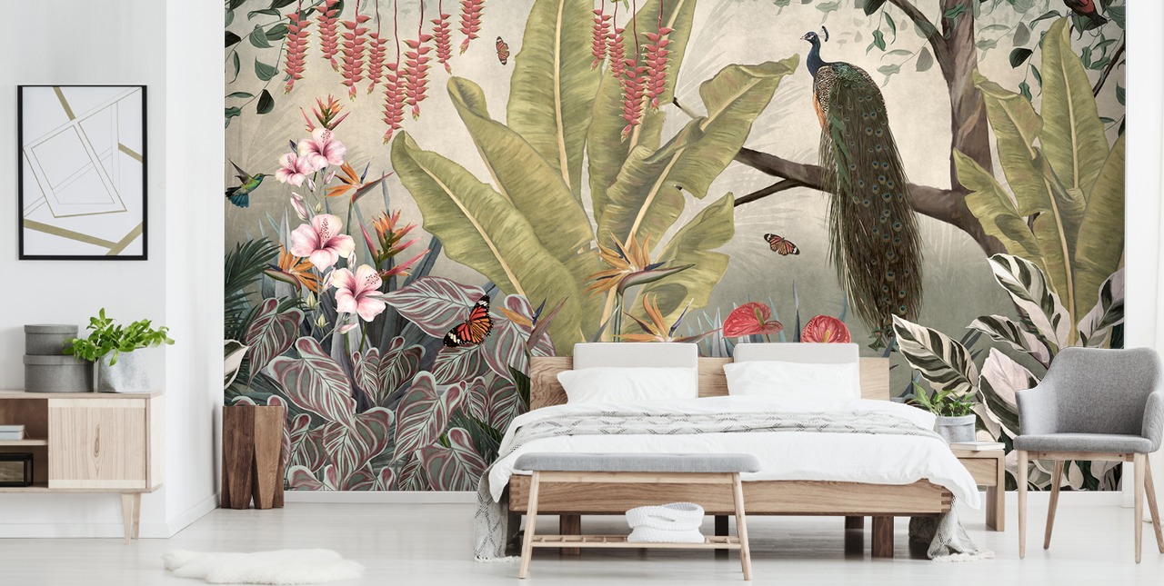 Pfauentapete namens Pfau im Dschungel in Wallsauce für Schlafzimmer, Wohnzimmer und Esszimmer Pfauentapete namens Pfau im Dschungel in Wallsauce für Schlafzimmer, Wohnzimmer und Esszimmer