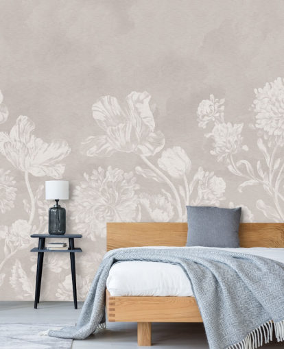 beige blomstertapet vægmaleri kaldet Beige Moody Florals af Bloomery Decor til soveværelser, stuer og spisestuer beige blomstertapet vægmaleri kaldet Beige Moody Florals af Bloomery Decor til soveværelser, stuer og spisestuer