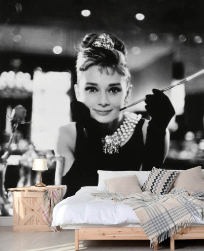 svartvit filmtapet väggmålning som heter Audrey Hepburn (Frukost på Tiffany's) III för sovrum, vardagsrum och hemmakontor svartvit filmtapet väggmålning som heter Audrey Hepburn (Frukost på Tiffany's) III för sovrum, vardagsrum och hemmakontor
