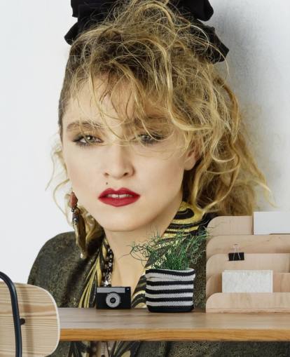 papier peint mural coloré de Madonna appelé Madonna (Desperately Seeking Susan) pour les chambres papier peint mural coloré de Madonna appelé Madonna (Desperately Seeking Susan) pour les chambres