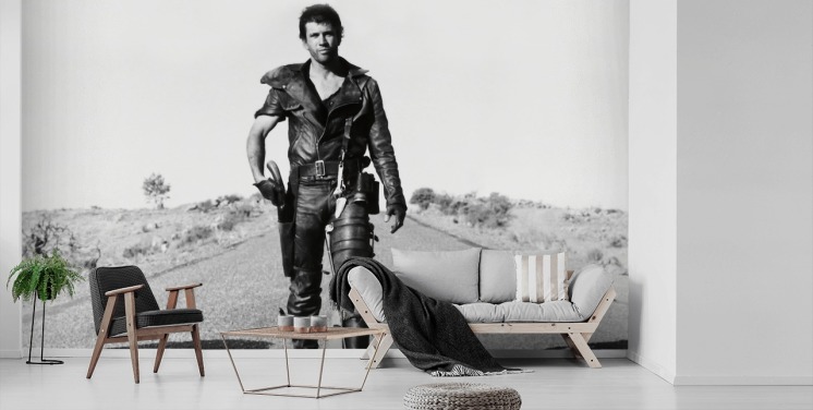 svart-hvitt mad max tapetmaleri kalt Mad Max 2 Road Warrior for soverom, bedrifter og hjemmekontorer