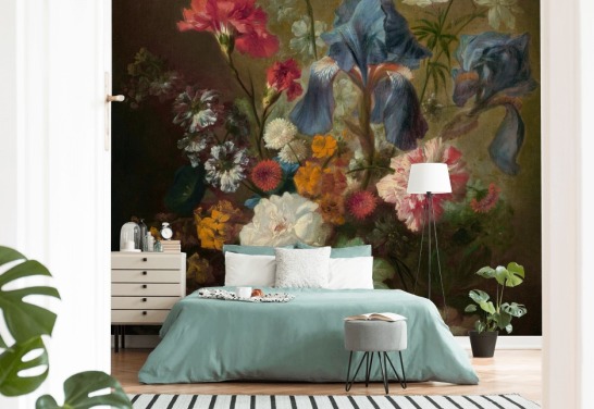 blomstertapet vægmaleri kaldet Vase of Flowers IV af Jan van Huysum til lounger og soveværelser