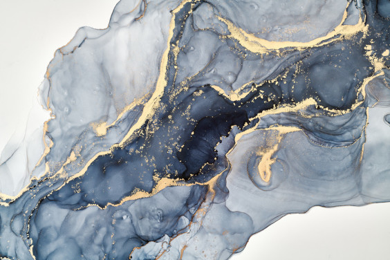 donkerblauwe en gouden aanpasbare marmeren behangmuurschildering genaamd Beautiful Blue voor keukens of badkamers