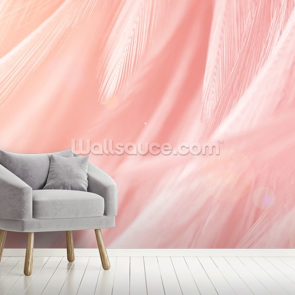 Sfondo verticale con bellissime piume rosa. parete con decorazioni in piuma.  copia spazio