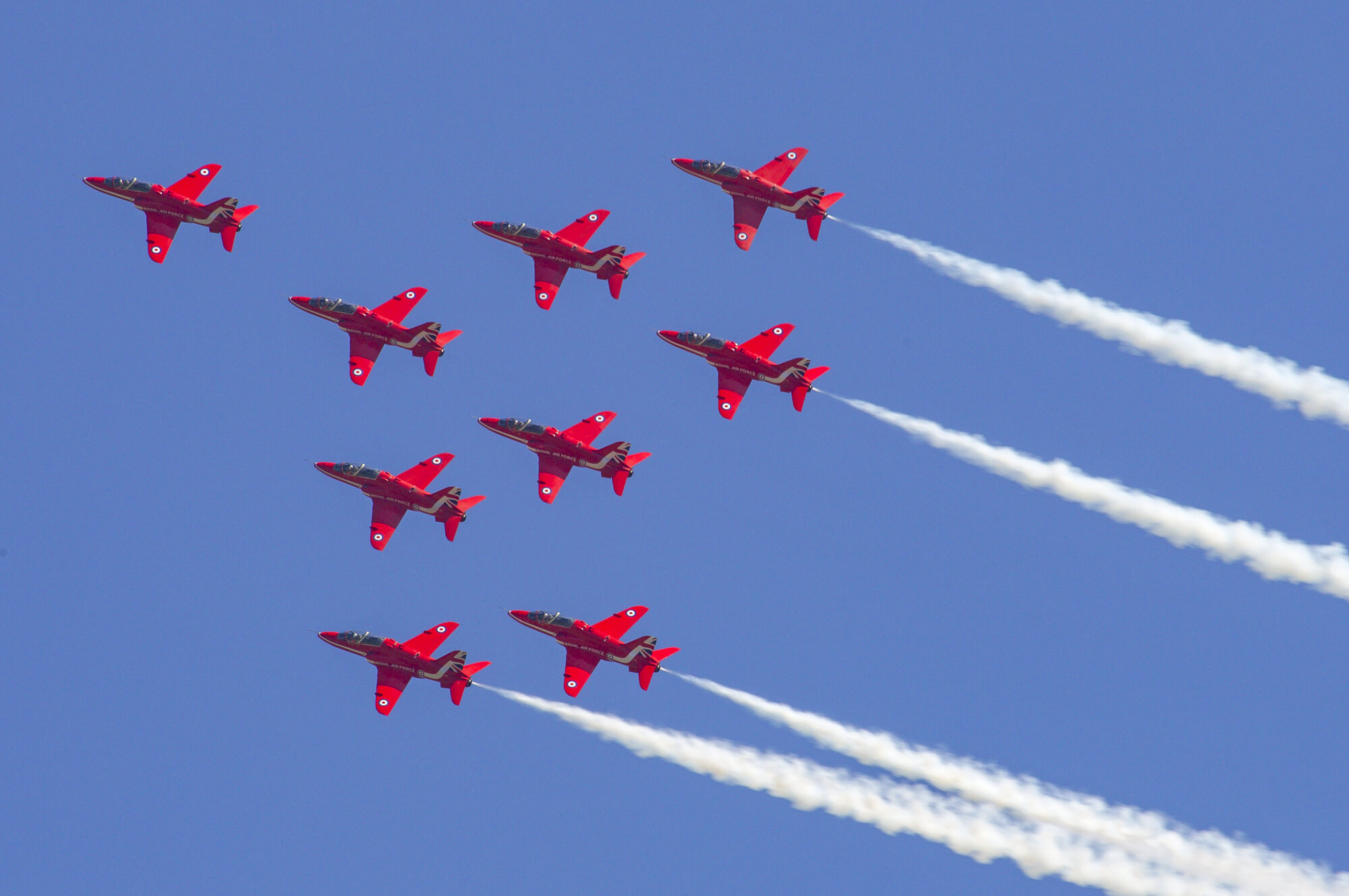 The Red Arrows Aerobatic Team Formation Wallpaper | Wallsauce UK