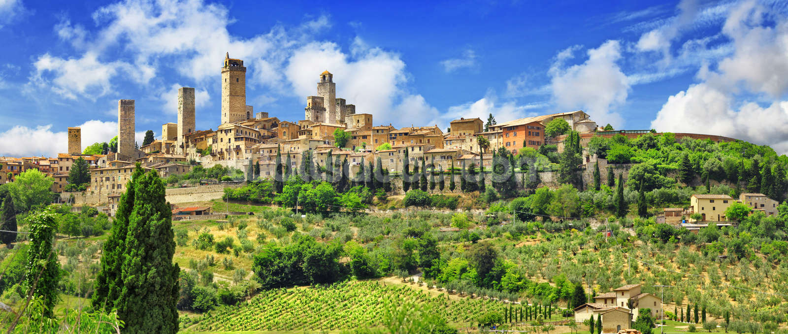 Beautiful San Gimignano, Tuscany Wallpaper | Wallsauce UK