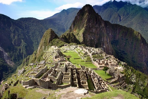 Machu Picchu Wall Mural | Machu Picchu Wallpaper